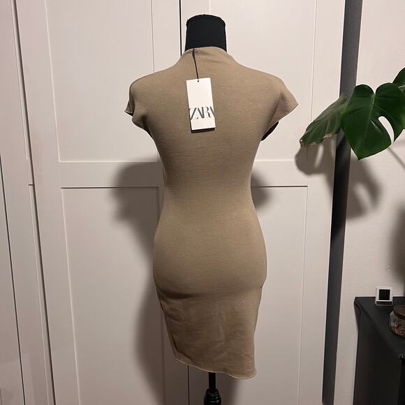 NWT Zara Taupe Tan Knit Short Sleeve Bodycon Dress - Small - Picture 8 of 9